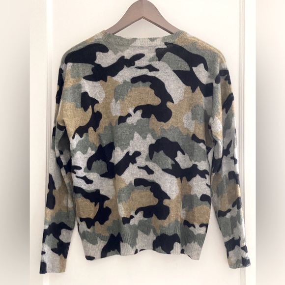 360 Cashmere Camo print crew neck sweater - size XS - Picture 6 of 15